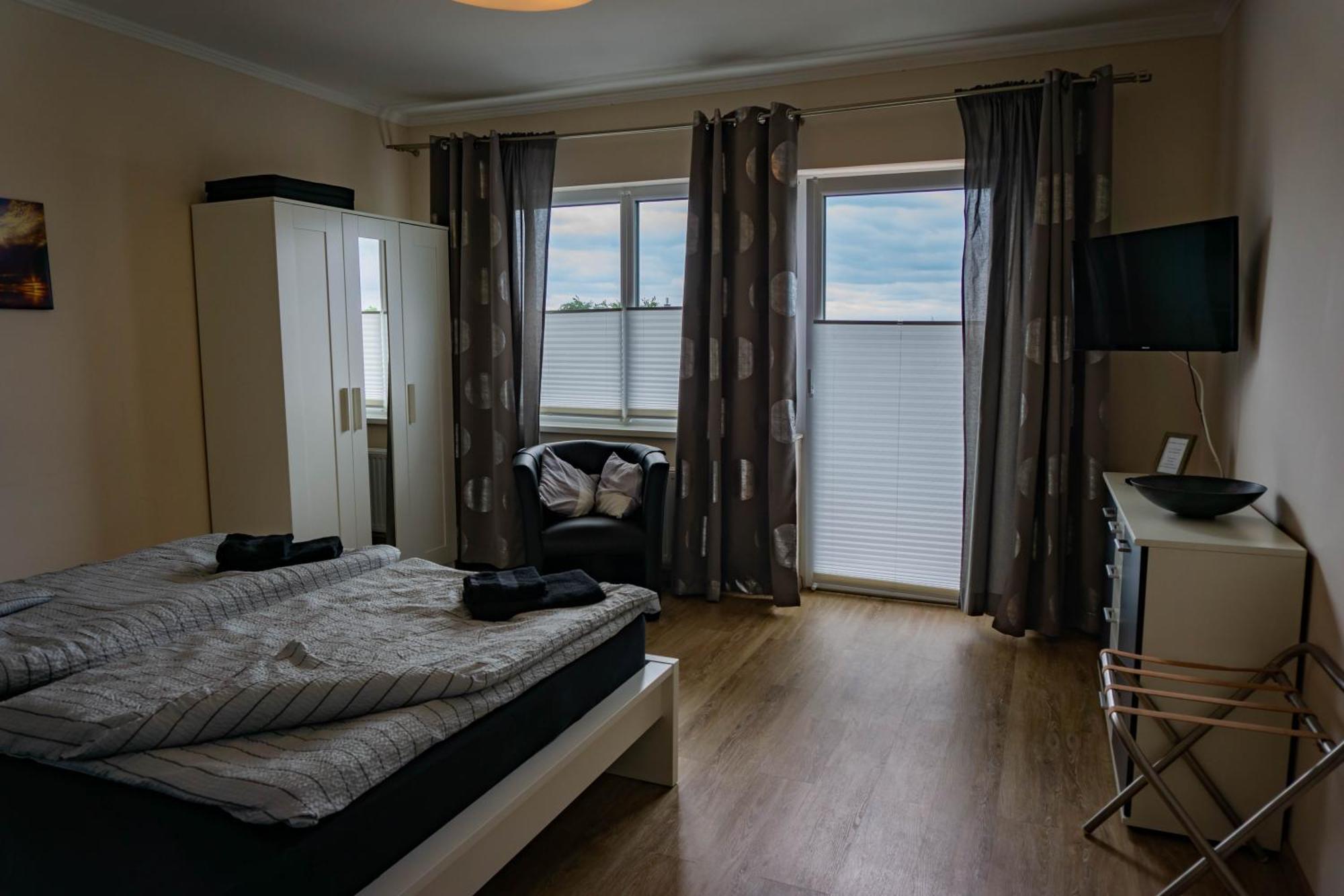 Haus Strandglueck - Urlaub Mit Blick Auf Den Duemmer See Leilighet Lembruch Eksteriør bilde