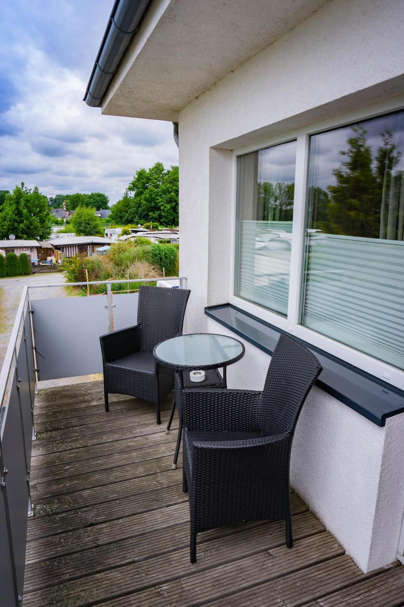 Haus Strandglueck - Urlaub Mit Blick Auf Den Duemmer See Leilighet Lembruch Eksteriør bilde